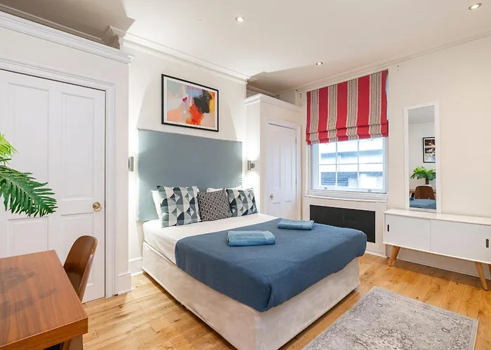 Stay At Piccadilly